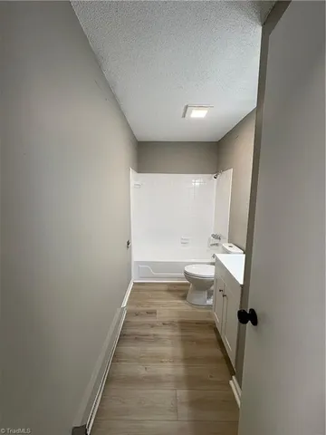 $499,900 | 1406 North O.Henry Boulevard, Greensboro, NC 27405