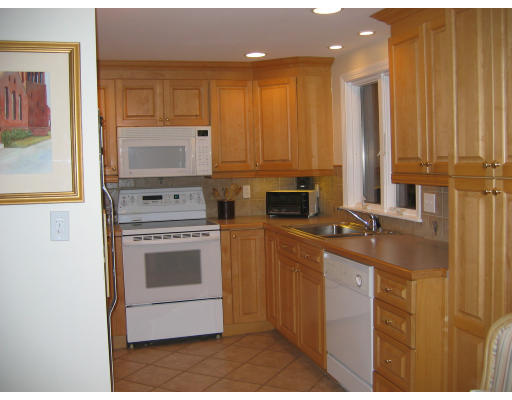 140 Concord Road Wayland, MA 01778 - Photo 3 of 6