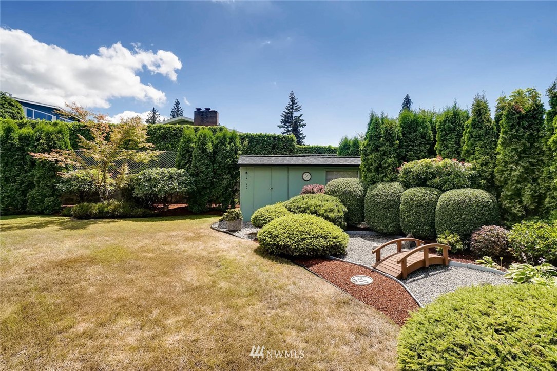 449 Southwest Normandy Road Normandy Park, WA 98166 - Photo 15 of 17