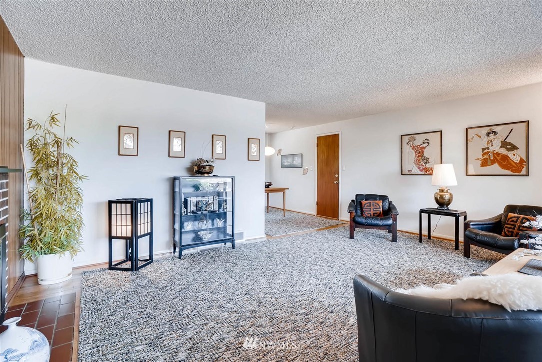 449 Southwest Normandy Road Normandy Park, WA 98166 - Photo 5 of 17