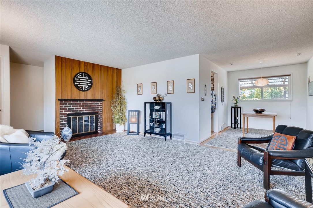 449 Southwest Normandy Road Normandy Park, WA 98166 - Photo 6 of 17