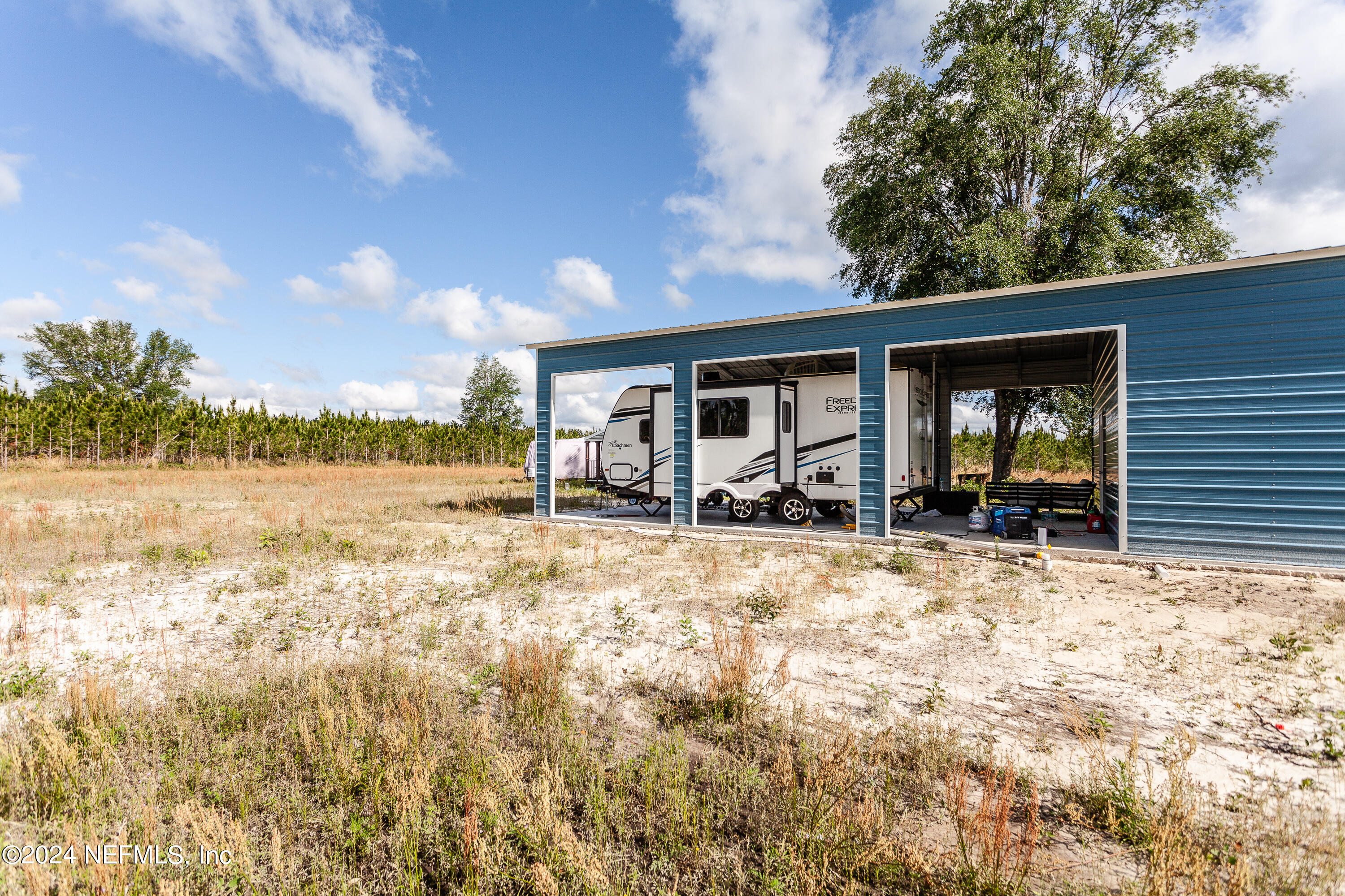 18439 33rd Place Road Wellborn, FL 32094 - Photo 18 of 21 Liveoak-17