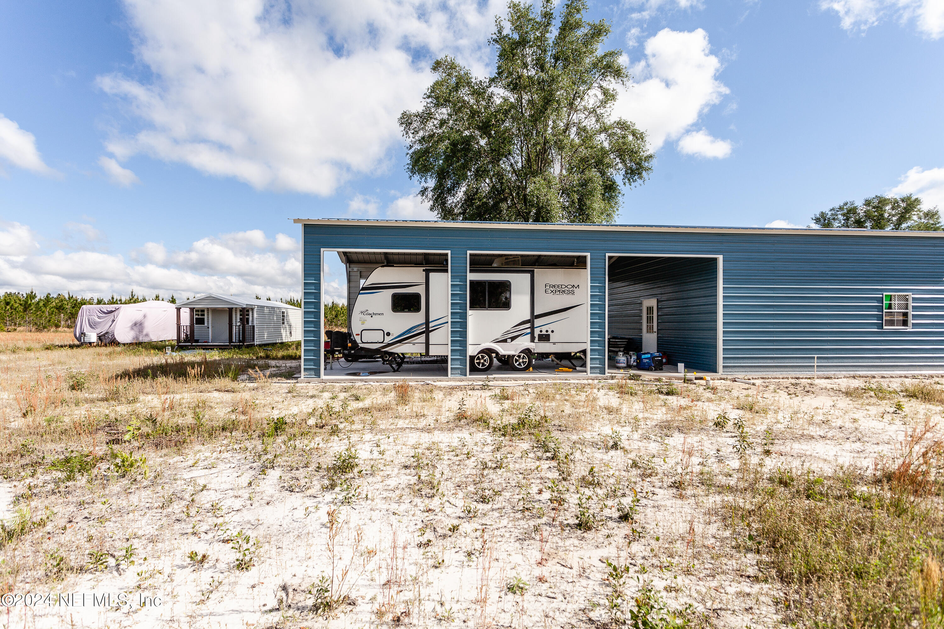 18439 33rd Place Road Wellborn, FL 32094 - Photo 19 of 21 Liveoak-18