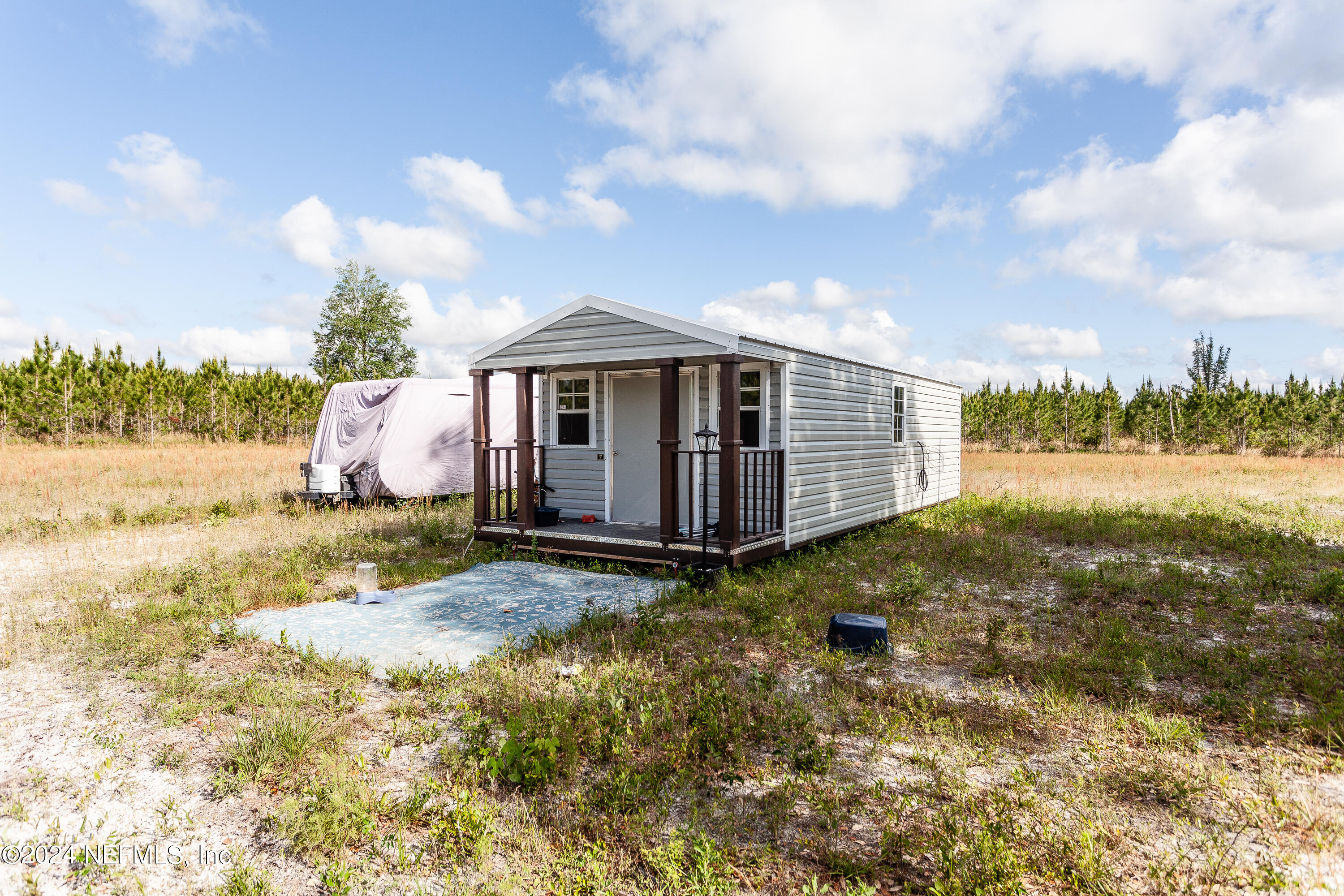 18439 33rd Place Road Wellborn, FL 32094 - Photo 20 of 21 Liveoak-19
