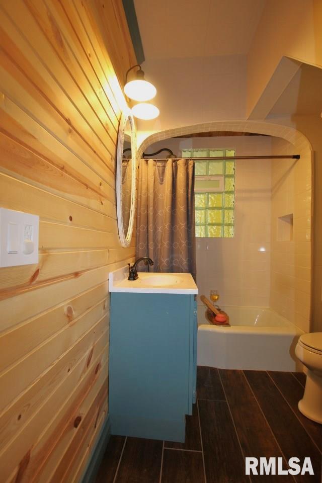 800 West Singing Woods Road Edelstein, IL 61526 - Photo 17 of 27 Gallery Image 17