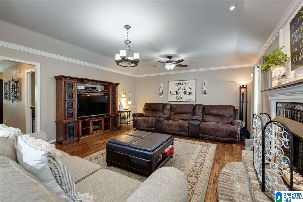 2805 Red Leaf Circle Bessemer, AL 35023 - Photo 11 of 48