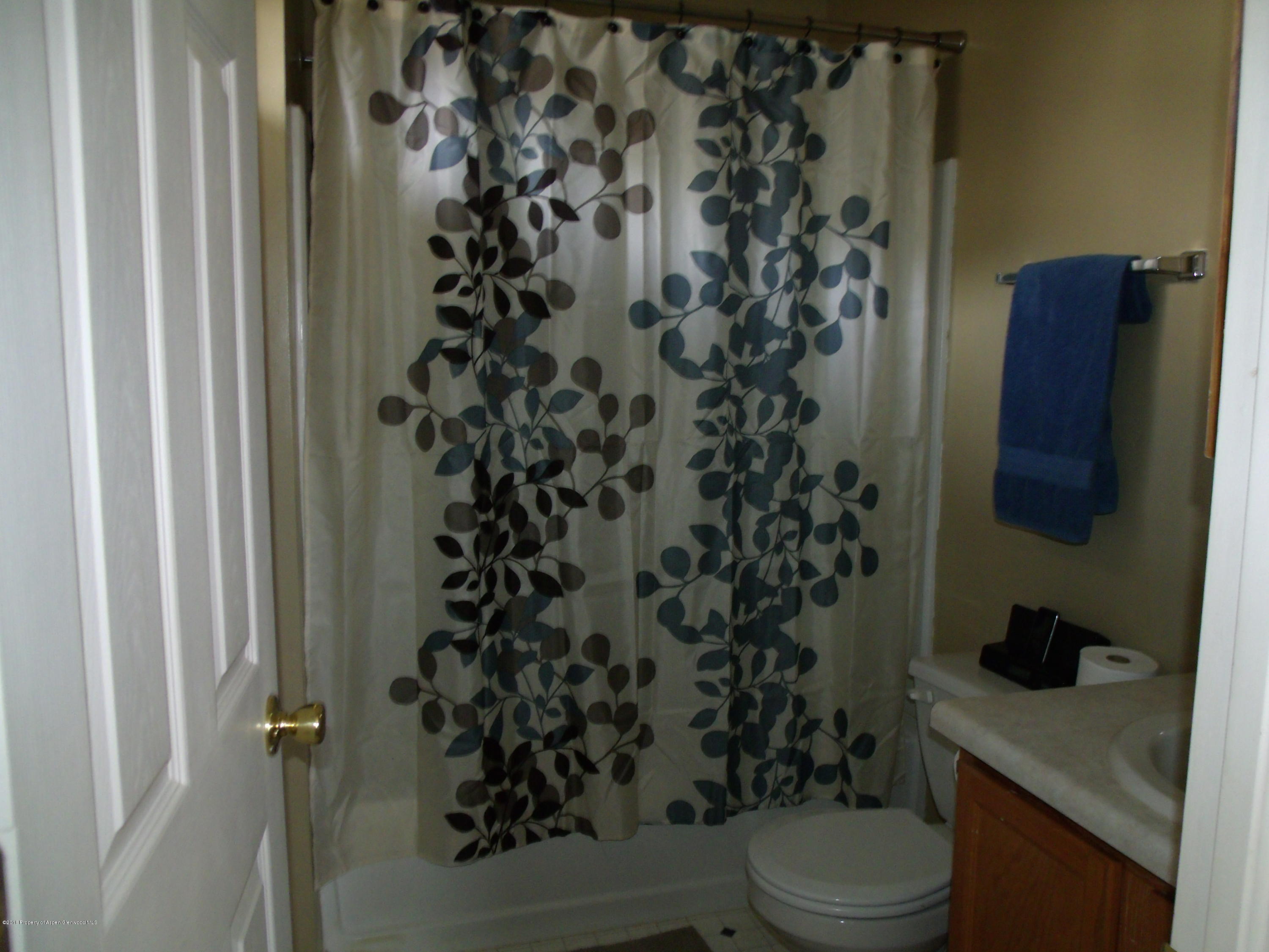 1050 West 26th Street Rifle, CO 81650 - Photo 10 of 16 Master Bathroom