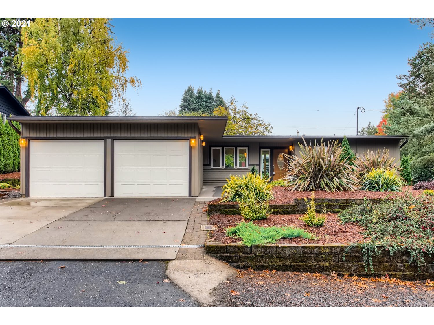 11060 Southwest Polsky Road Beaverton, OR 97005 - Photo 1 of 26 Gallery Image 1