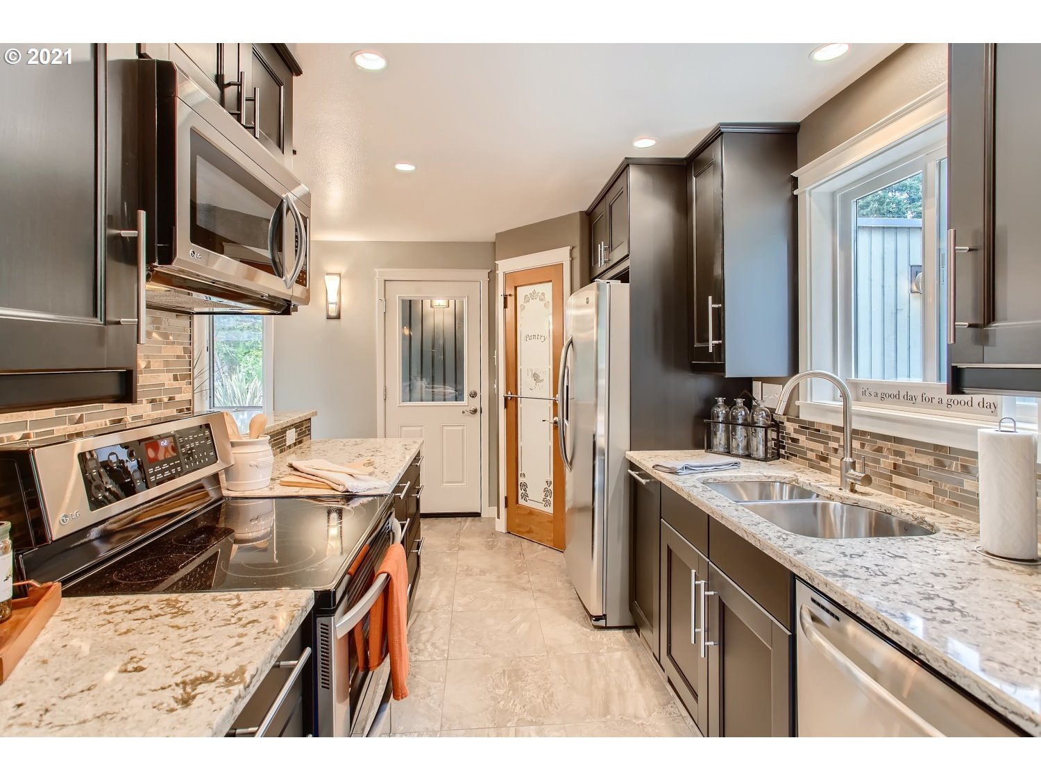 11060 Southwest Polsky Road Beaverton, OR 97005 - Photo 11 of 26 Gallery Image 11