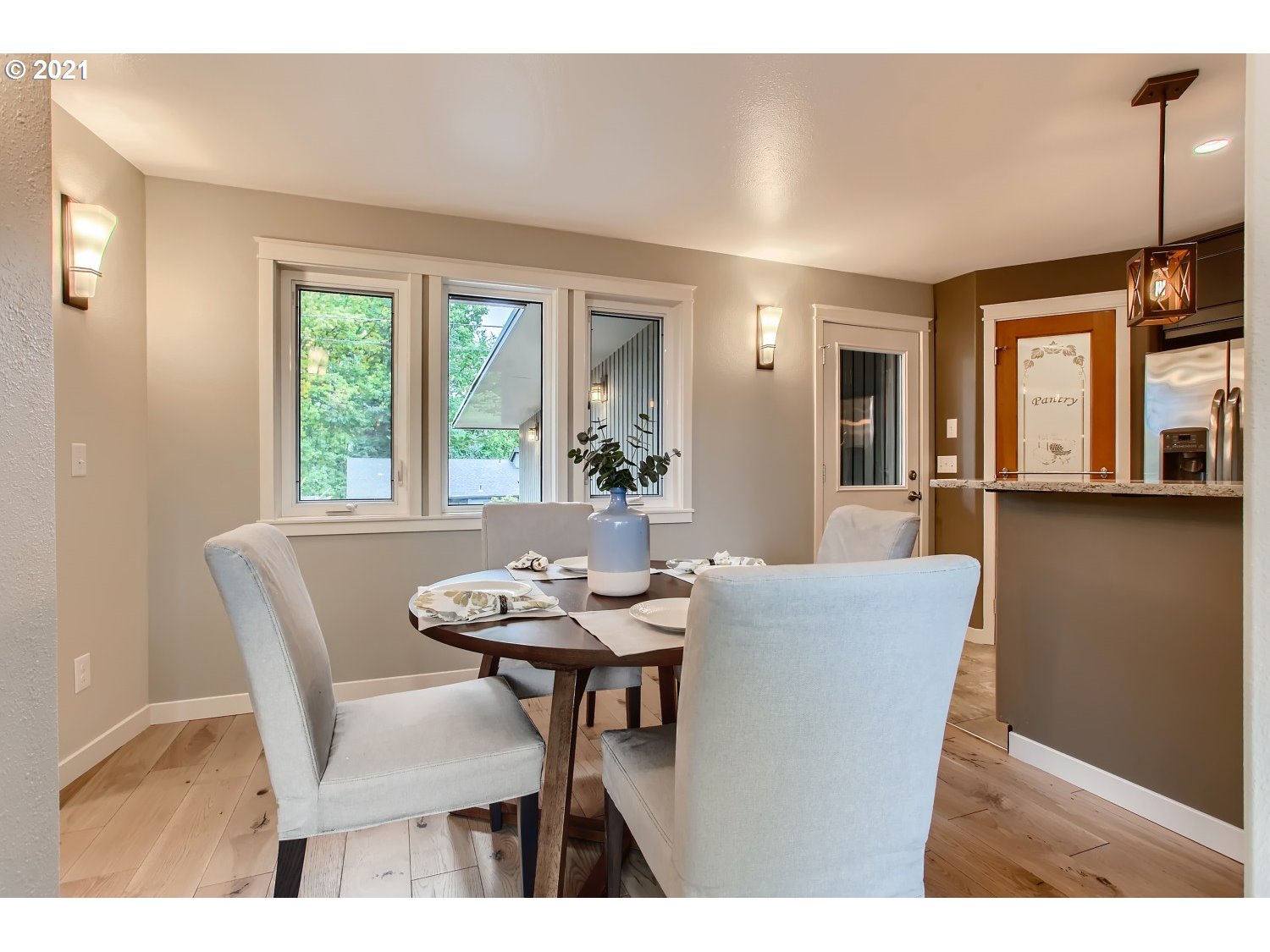 11060 Southwest Polsky Road Beaverton, OR 97005 - Photo 10 of 26 Gallery Image 10