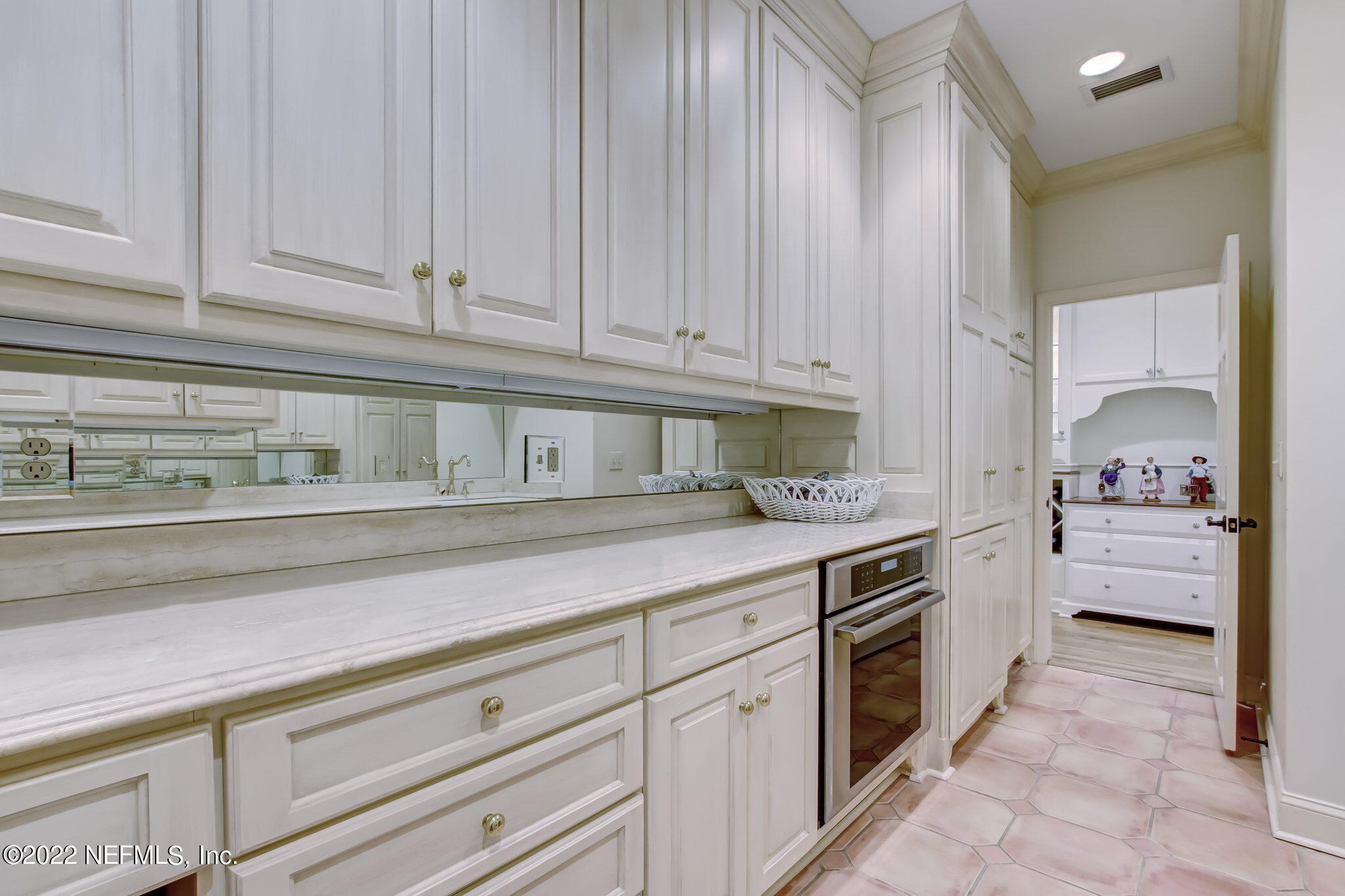 3080 Timberlake Point Ponte Vedra Beach, FL 32082 - Photo 45 of 98 Butler's pantry & laundry room