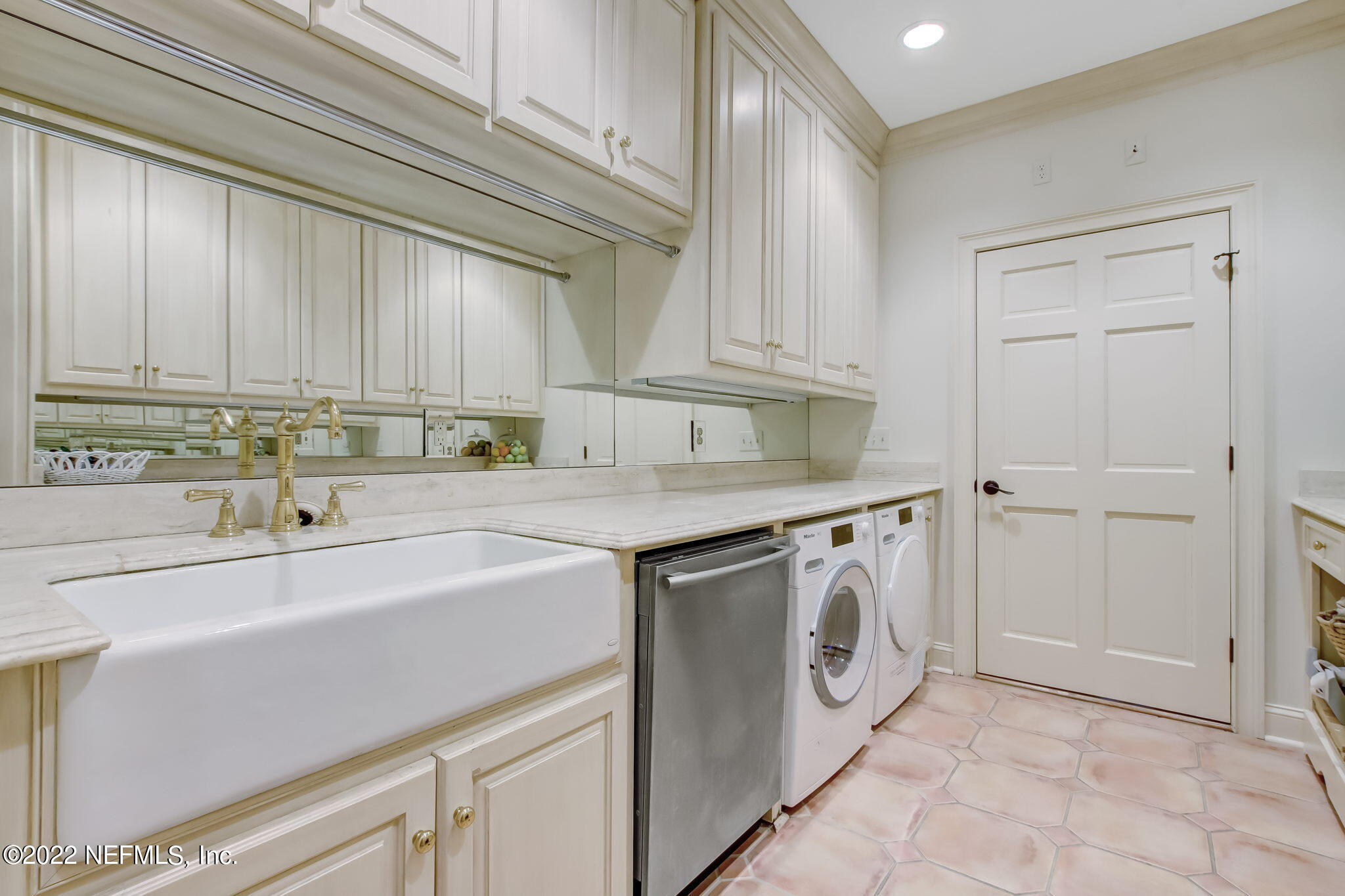 3080 Timberlake Point Ponte Vedra Beach, FL 32082 - Photo 46 of 98 Laundry room & butler's pantry