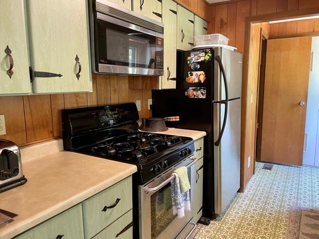 1734 Bowersock Road Indian River, MI 49749 - Photo 4 of 22 Gallery Image 4