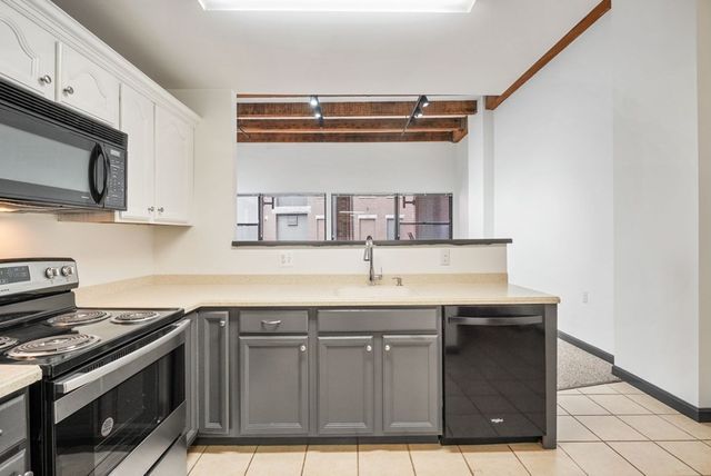 $635,000 | 33 Sleeper Street, Unit 101, Boston, MA 02210
