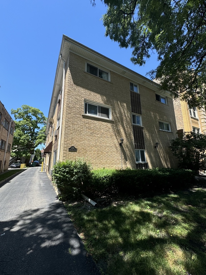 4306 North Keystone Ave Unit 204  