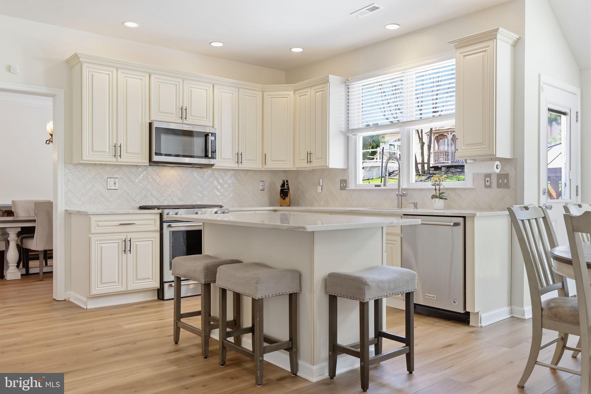 1413 Ridgewood Lane Newtown, PA 18940 - Photo 20 of 48 Kitchen