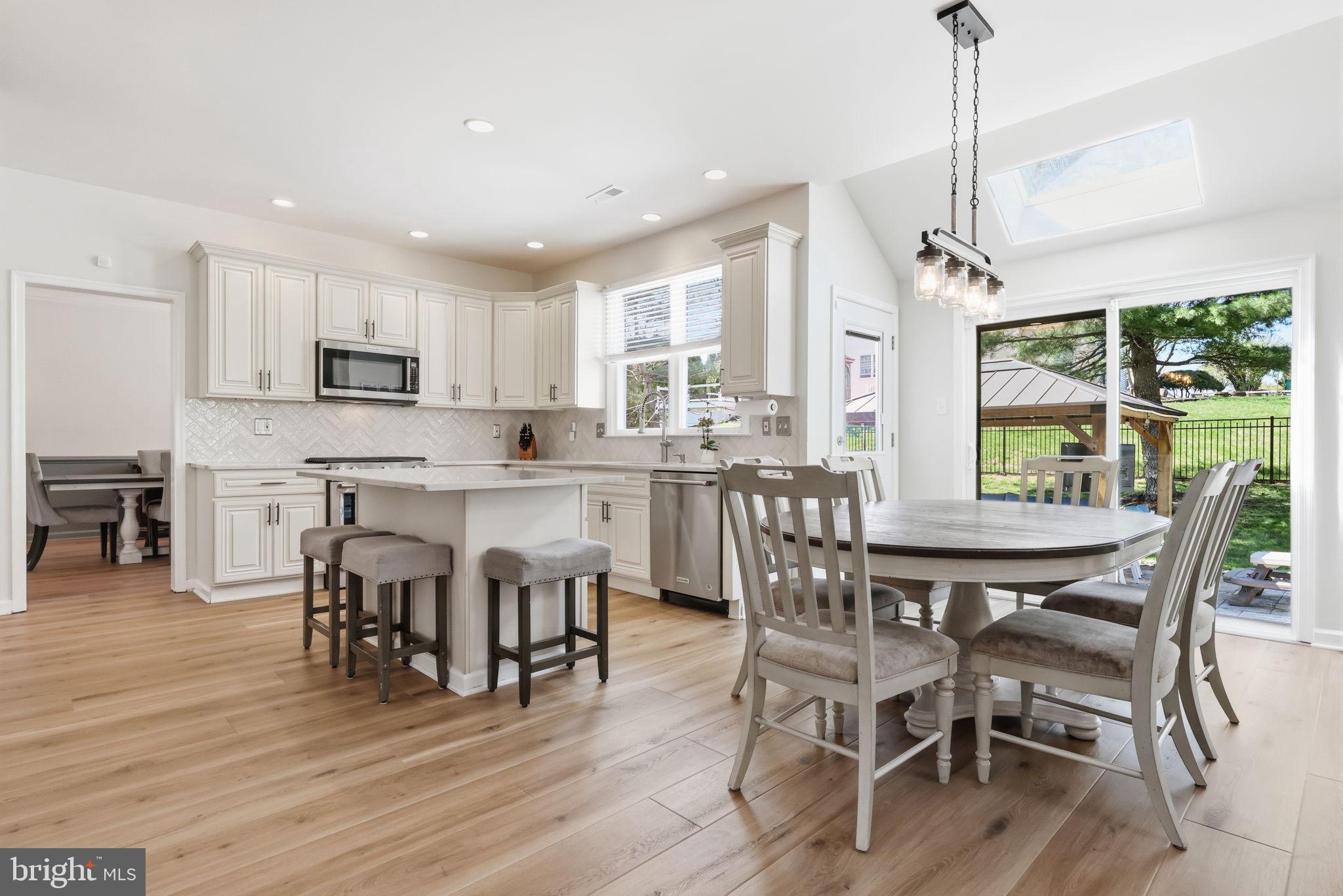1413 Ridgewood Lane Newtown, PA 18940 - Photo 25 of 48 Eat-In Kitchen
