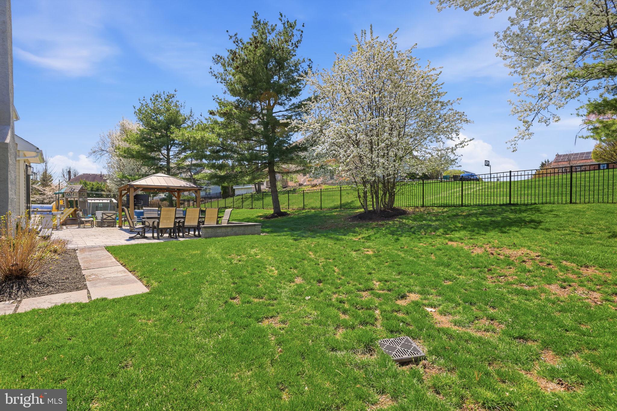 1413 Ridgewood Lane Newtown, PA 18940 - Photo 8 of 48 Backyard