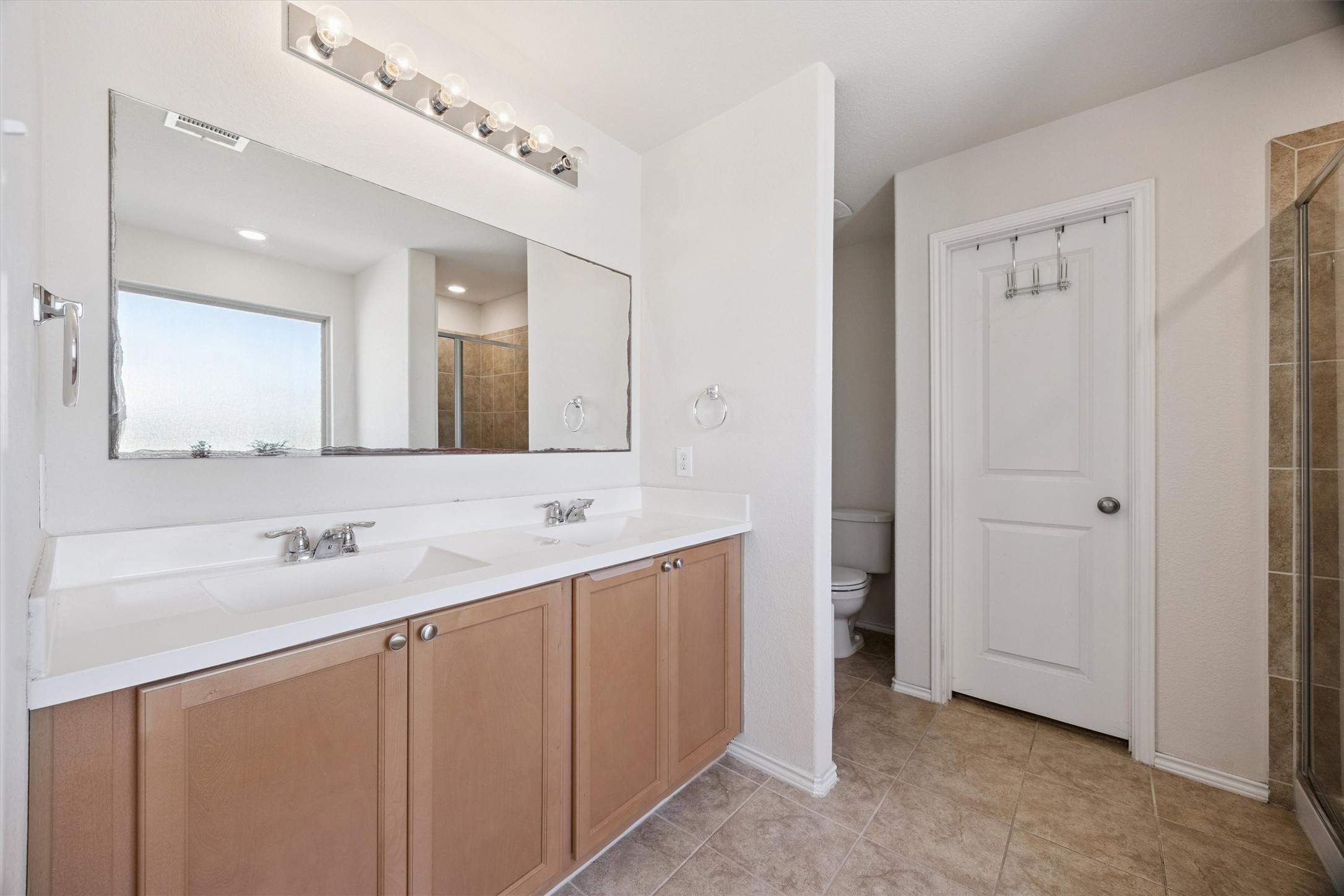 1108 Jackson Lane, Unit 5B Jarrell, TX 76537 - Photo 11 of 29