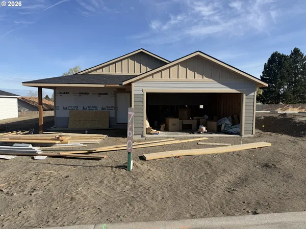 $304,900 | 760 Southeast New Dream Avenue, Irrigon, OR 97844