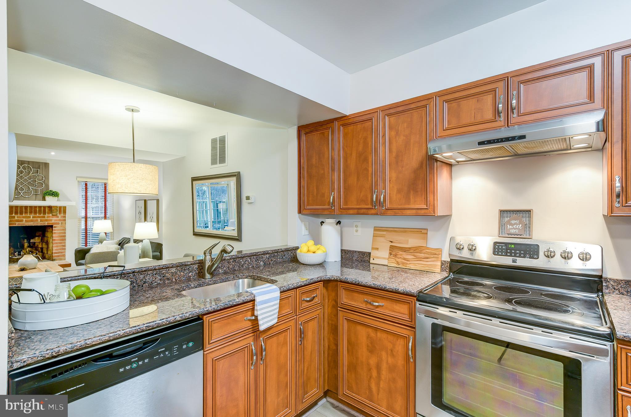 2111 Derby Ridge Lane Silver Spring, MD 20910 - Photo 8 of 28