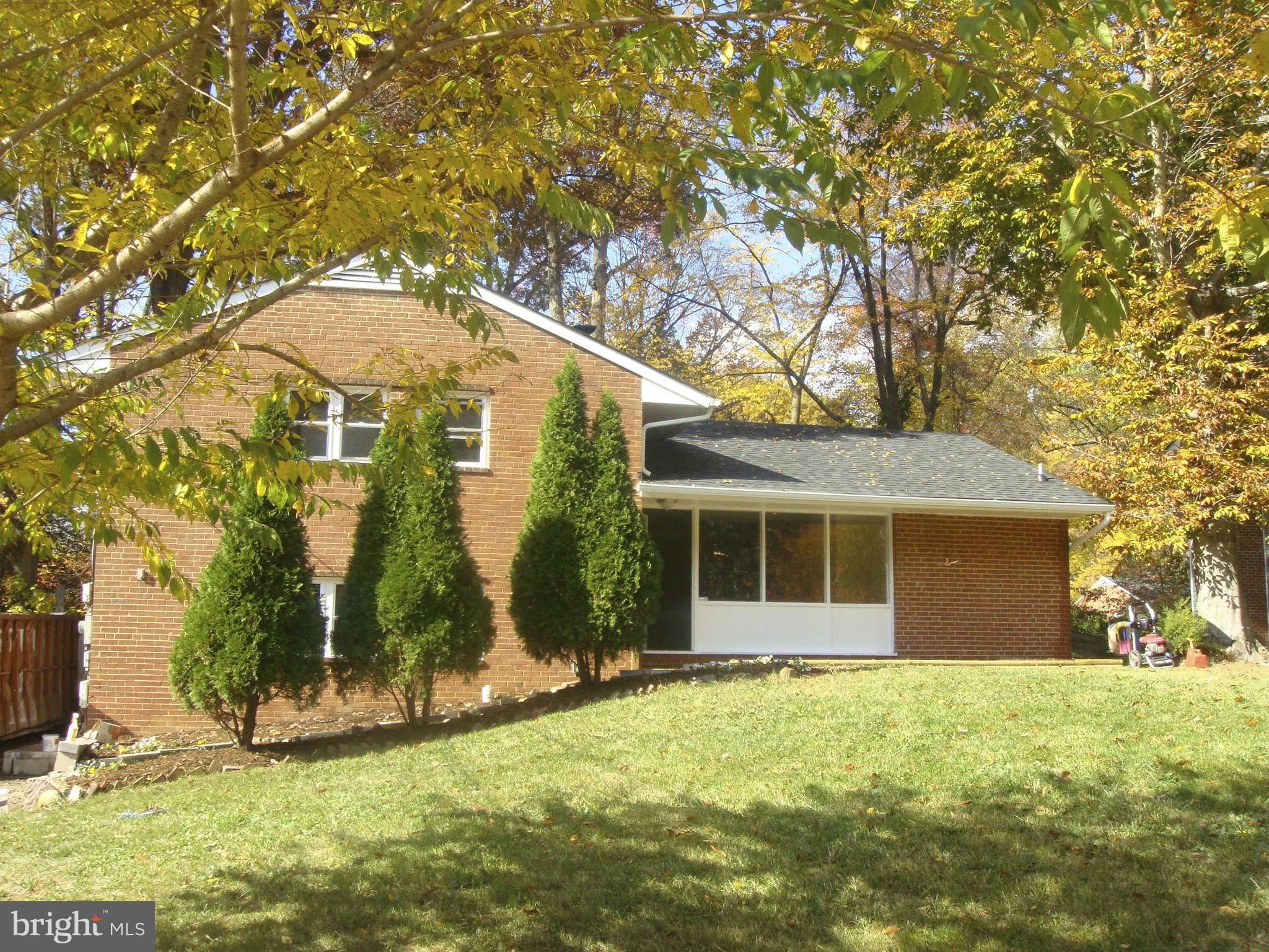 5417 Ferndale Street Springfield, VA 22151 - Photo 1 of 28 Exterior (Front)