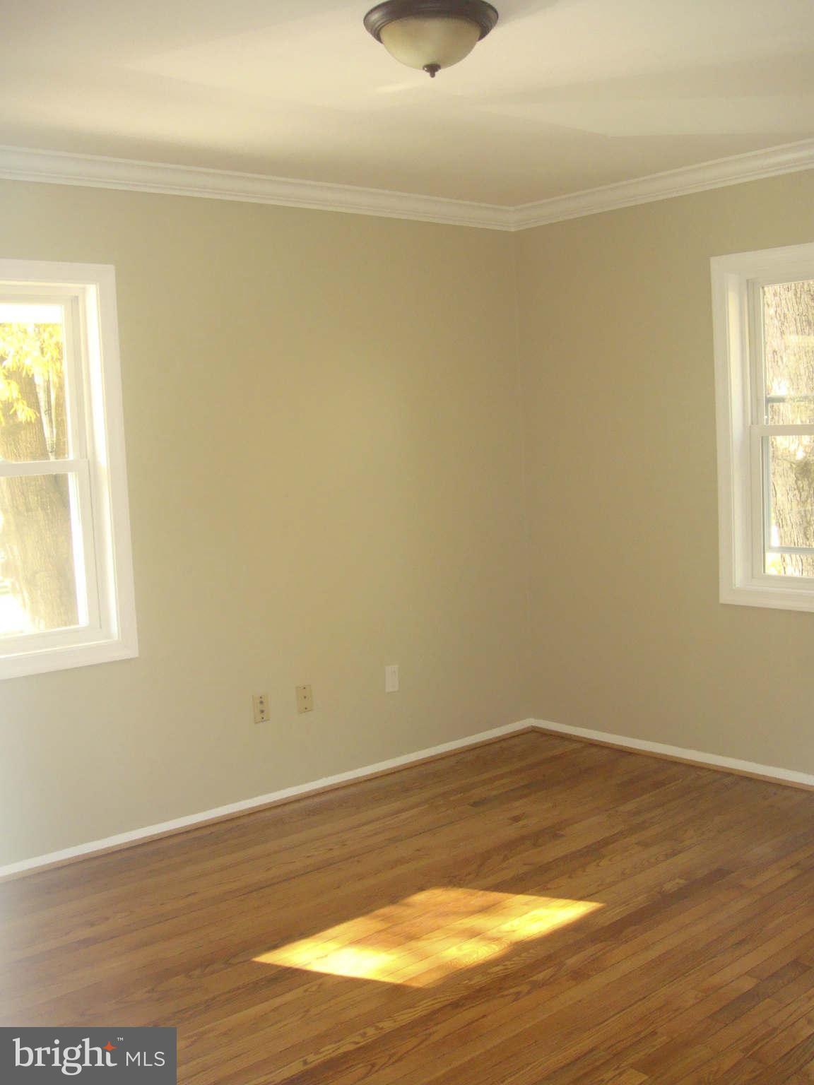 5417 Ferndale Street Springfield, VA 22151 - Photo 11 of 28 Bedroom (Master)