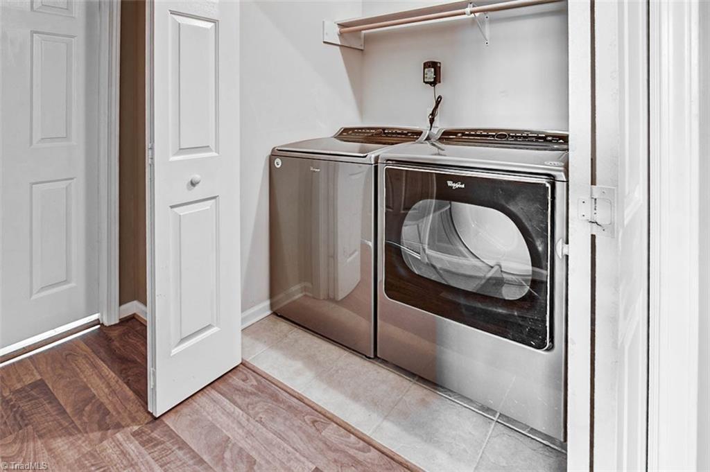 2509 Danny Bell Road Asheboro, NC 27205 - Photo 22 of 27 W & D closet room is spacious - goes back farther in corner