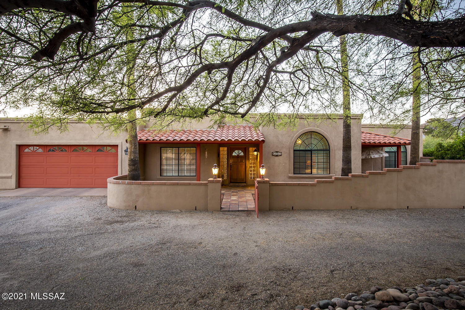 5201 North Pontatoc Road Tucson, AZ 85718 - Photo 1 of 38 Gallery Image 1