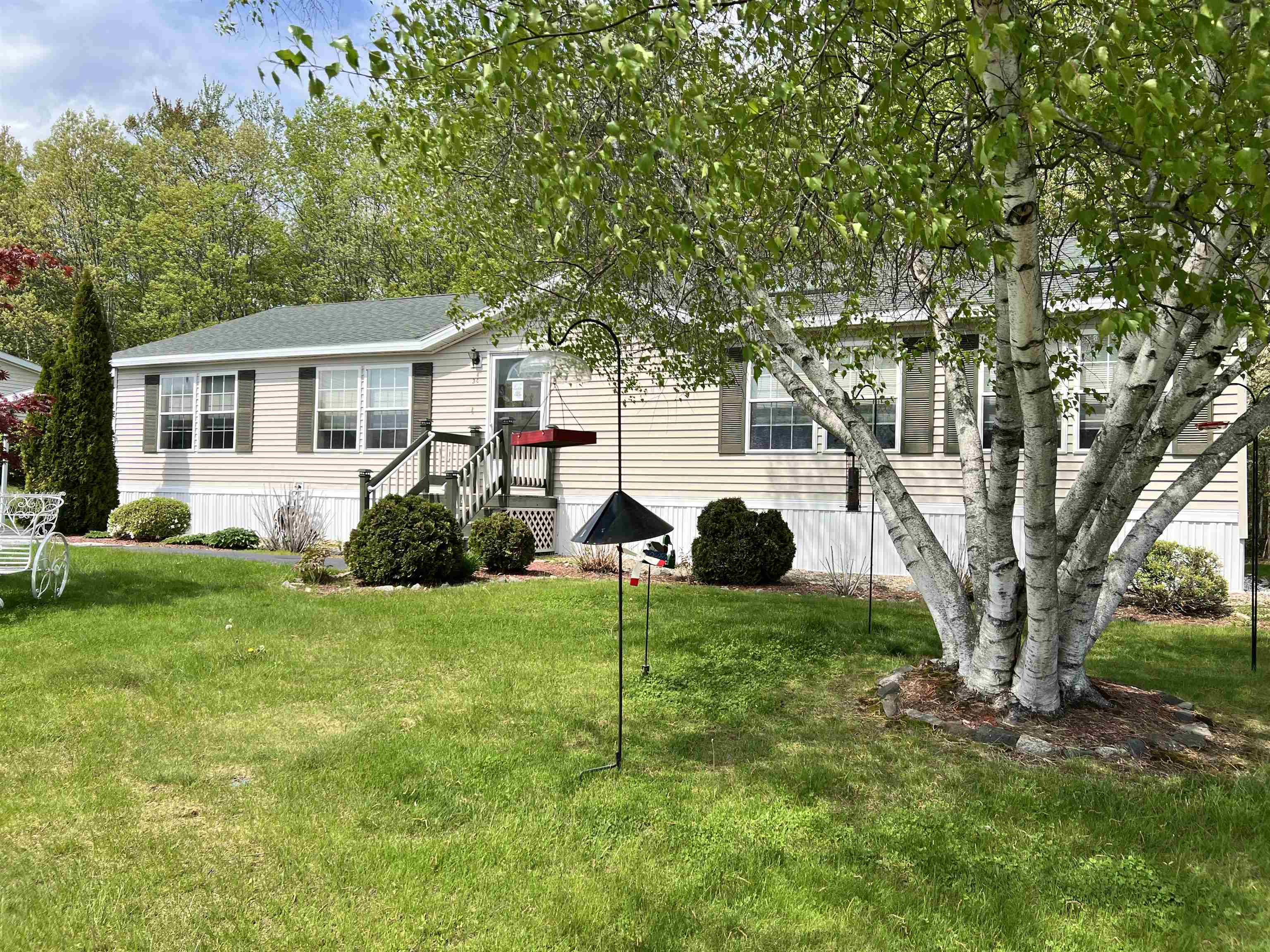 34 Constitution Way Dover, NH 03820 - Photo 3 of 49