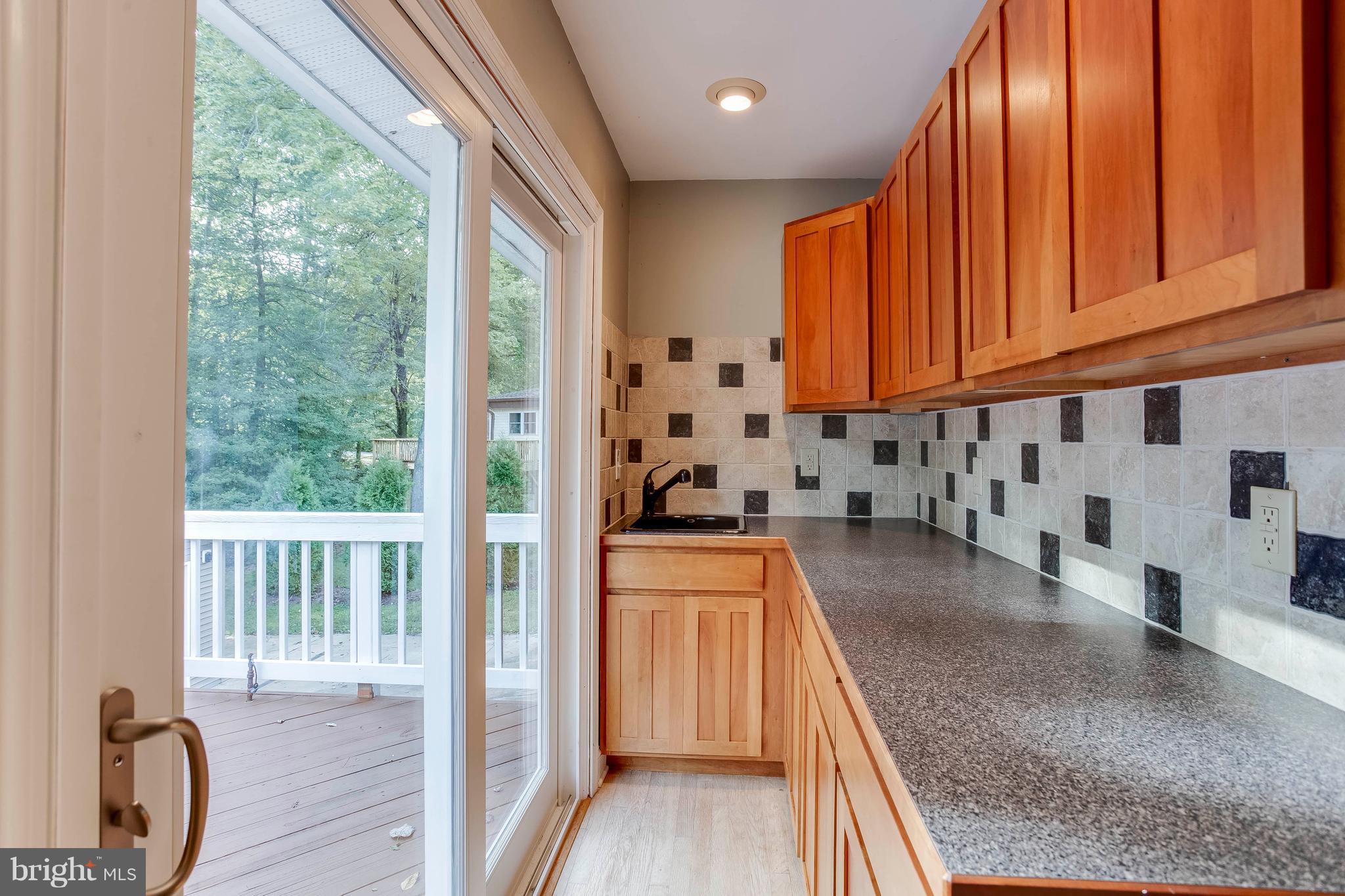 18345 Sharon Road Triangle, VA 22172 - Photo 9 of 30 Kitchen