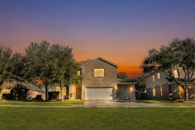 $339,000 | 4107 Twin Lakes Trail, Pearland, TX 77584