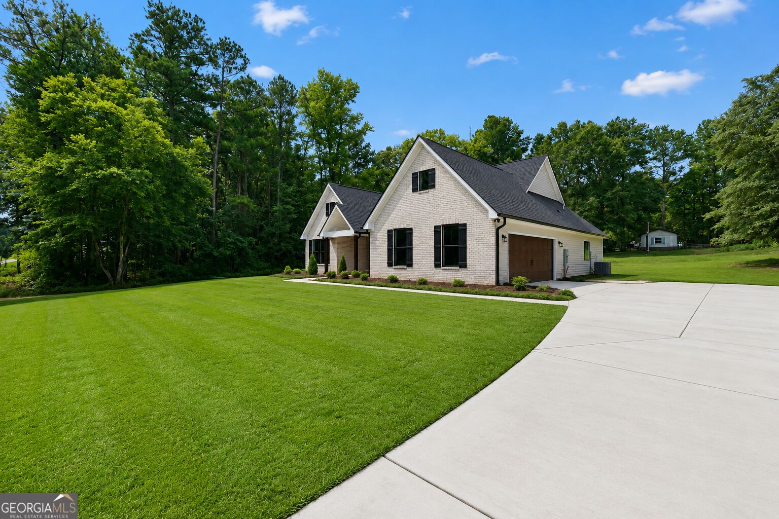 203 McKneely Road Milner, GA 30257 - Photo 4 of 42 Gallery Image 4