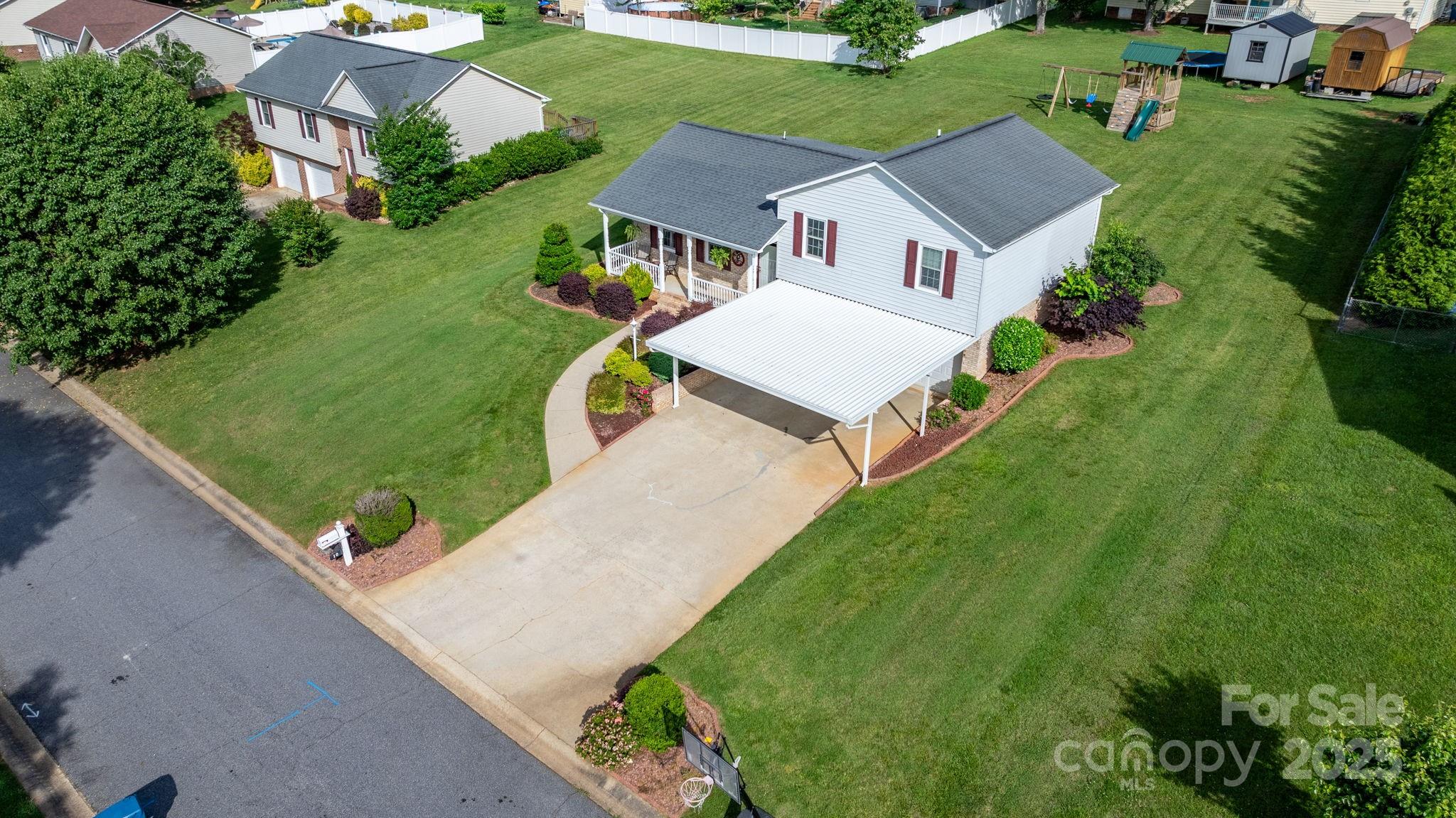 10 Hunters Ridge Court Granite Falls, NC 28630 - Photo 8 of 28 Gallery Image 8