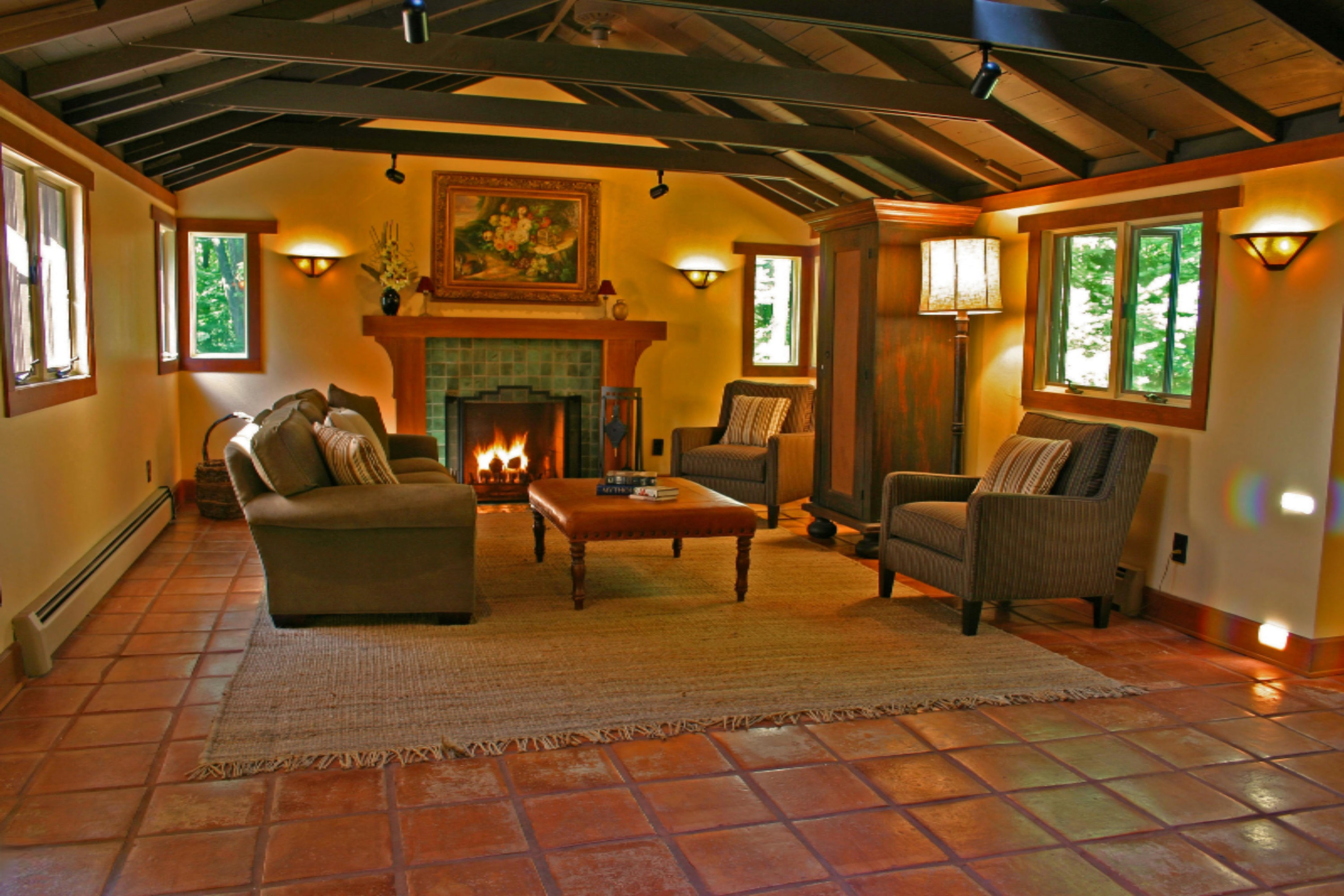 6618 Dugout Road Saugatuck, MI 49453 - Photo 4 of 23 Living Room