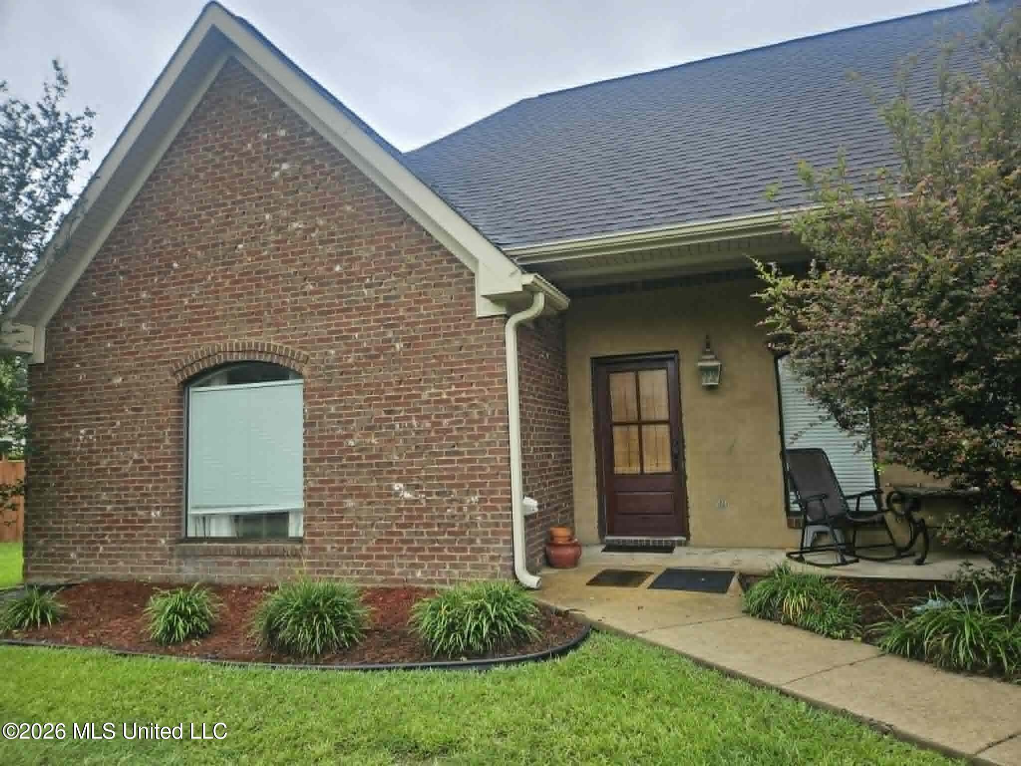 101 Grandview Drive Florence, MS 39073 - Photo 4 of 30 7974dcca-9e1b-421c-84ca-588ad1b6fe52