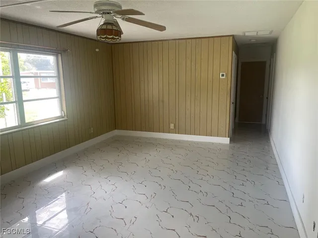 $1,400 | 121 Andros Street, Lehigh Acres, FL 33936