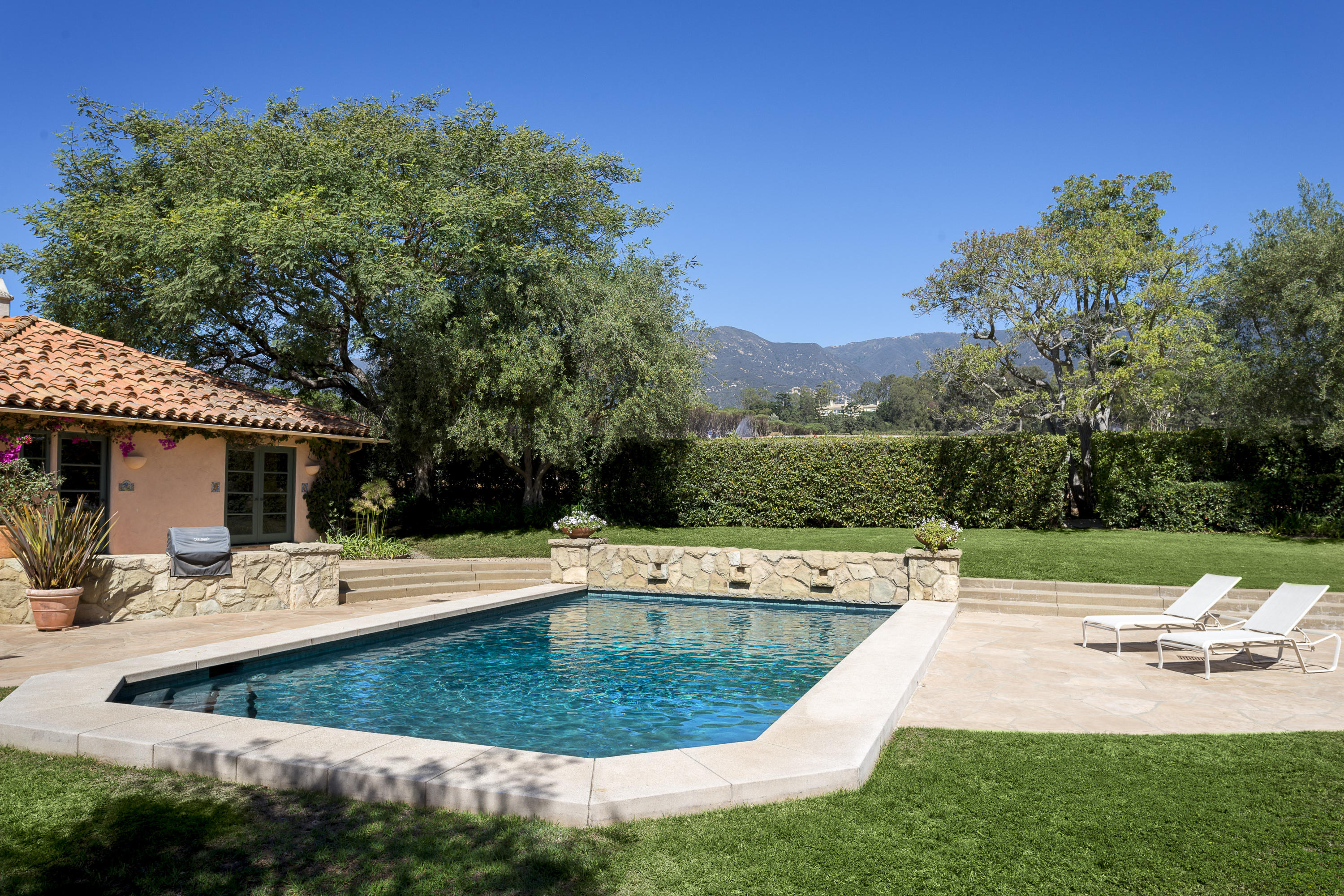 300 Santa Rosa Lane Santa Barbara, CA 93108 - Photo 11 of 27 BackYard2