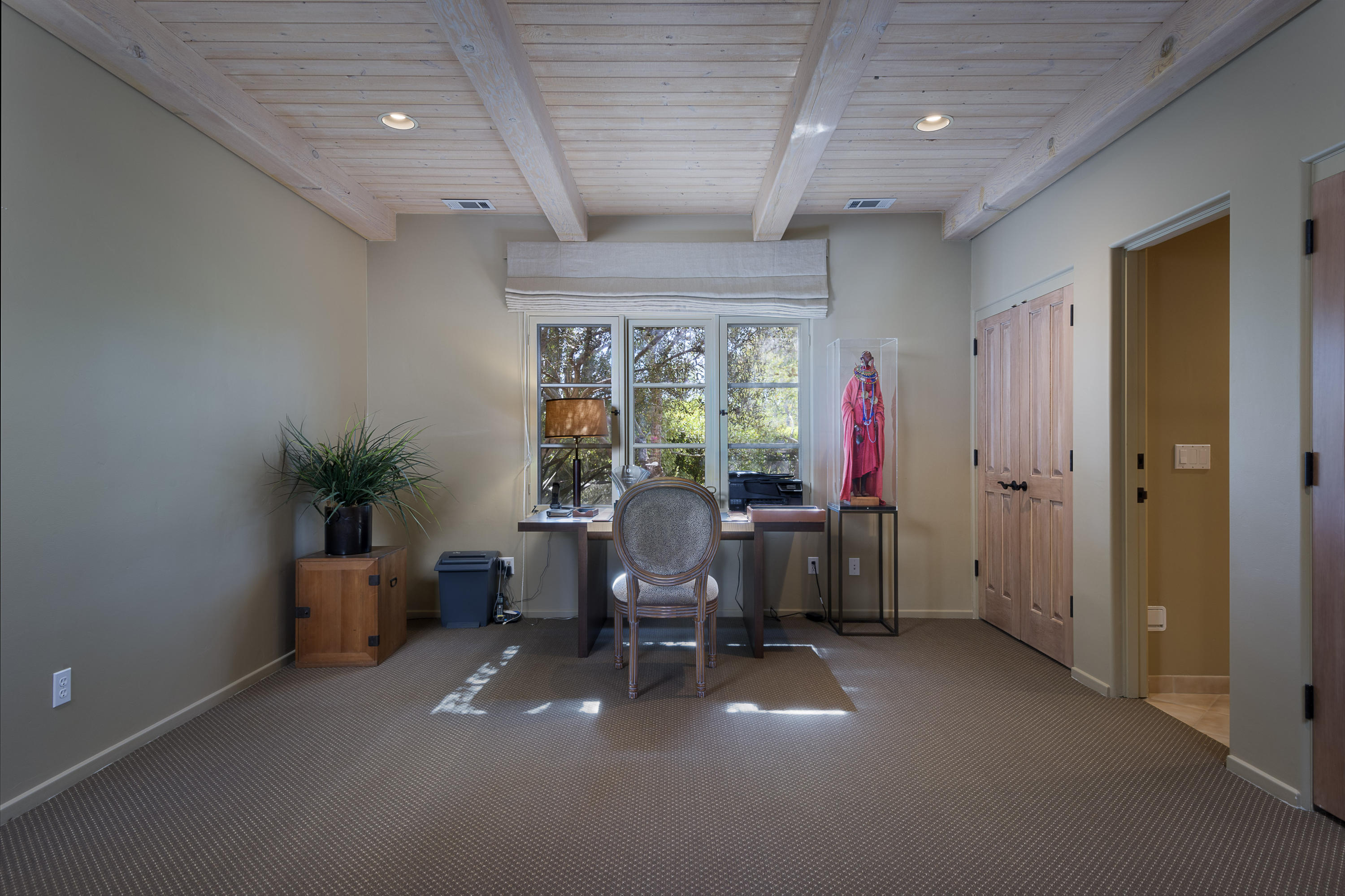 300 Santa Rosa Lane Santa Barbara, CA 93108 - Photo 23 of 27 Office