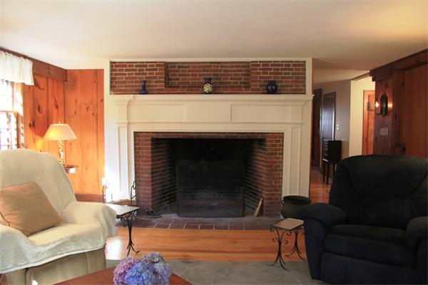 108 Georgetown Road Boxford, MA 01921 - Photo 4 of 17