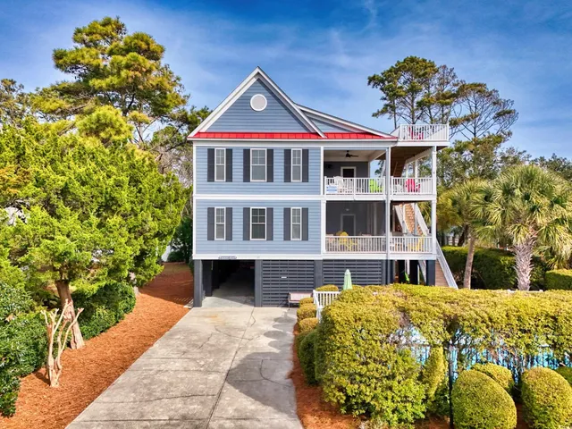$1,895,000 | 69 County Rd S-22-424, Pawleys Island, SC 29585