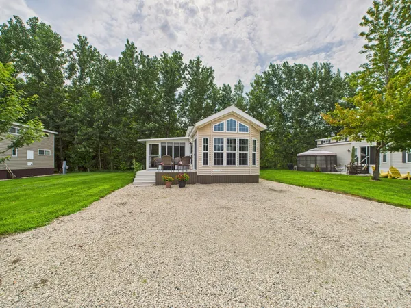 $105,000 | 20965 South Lakeshore Drive, Unit 10, Glenwood, MN 56334