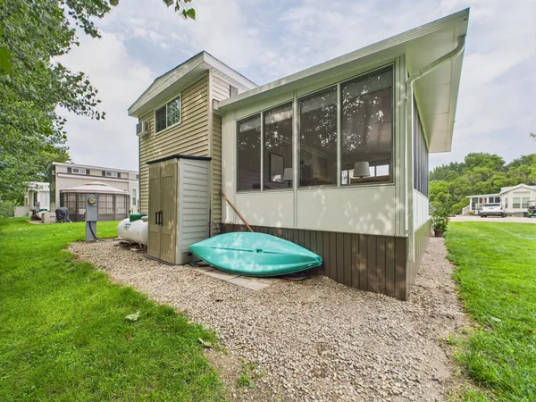 $105,000 | 20965 South Lakeshore Drive, Unit 10, Glenwood, MN 56334