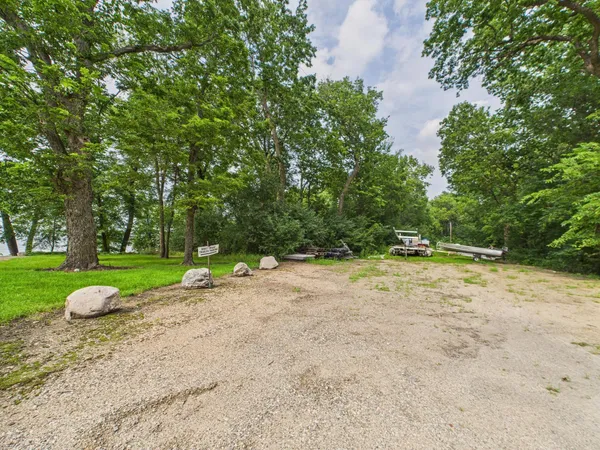 $105,000 | 20965 South Lakeshore Drive, Unit 10, Glenwood, MN 56334