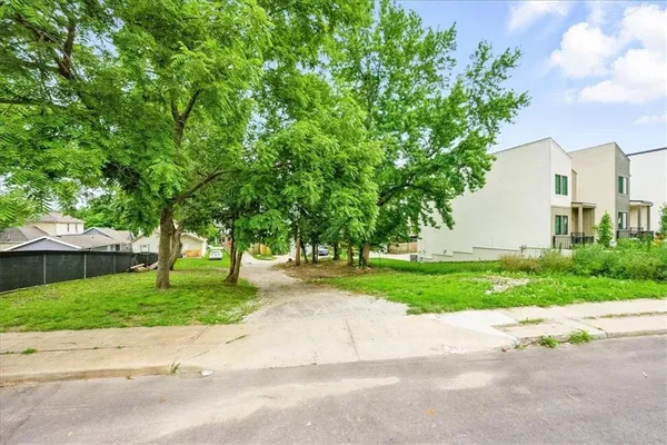 $99,000 | 1817 Mercier Street, Kansas City, MO 64108