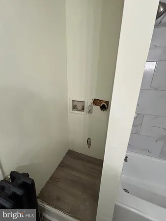 a bathroom with a bathtub