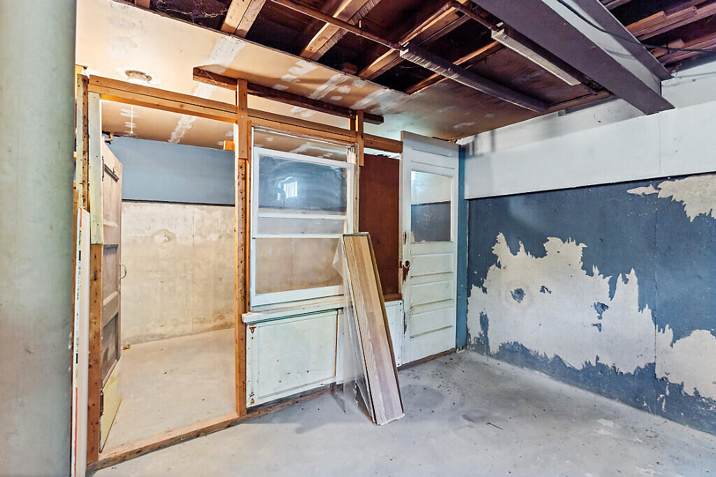2525 West River Road Sidney, ME 04330 - Photo 30 of 41 Partial room in basement