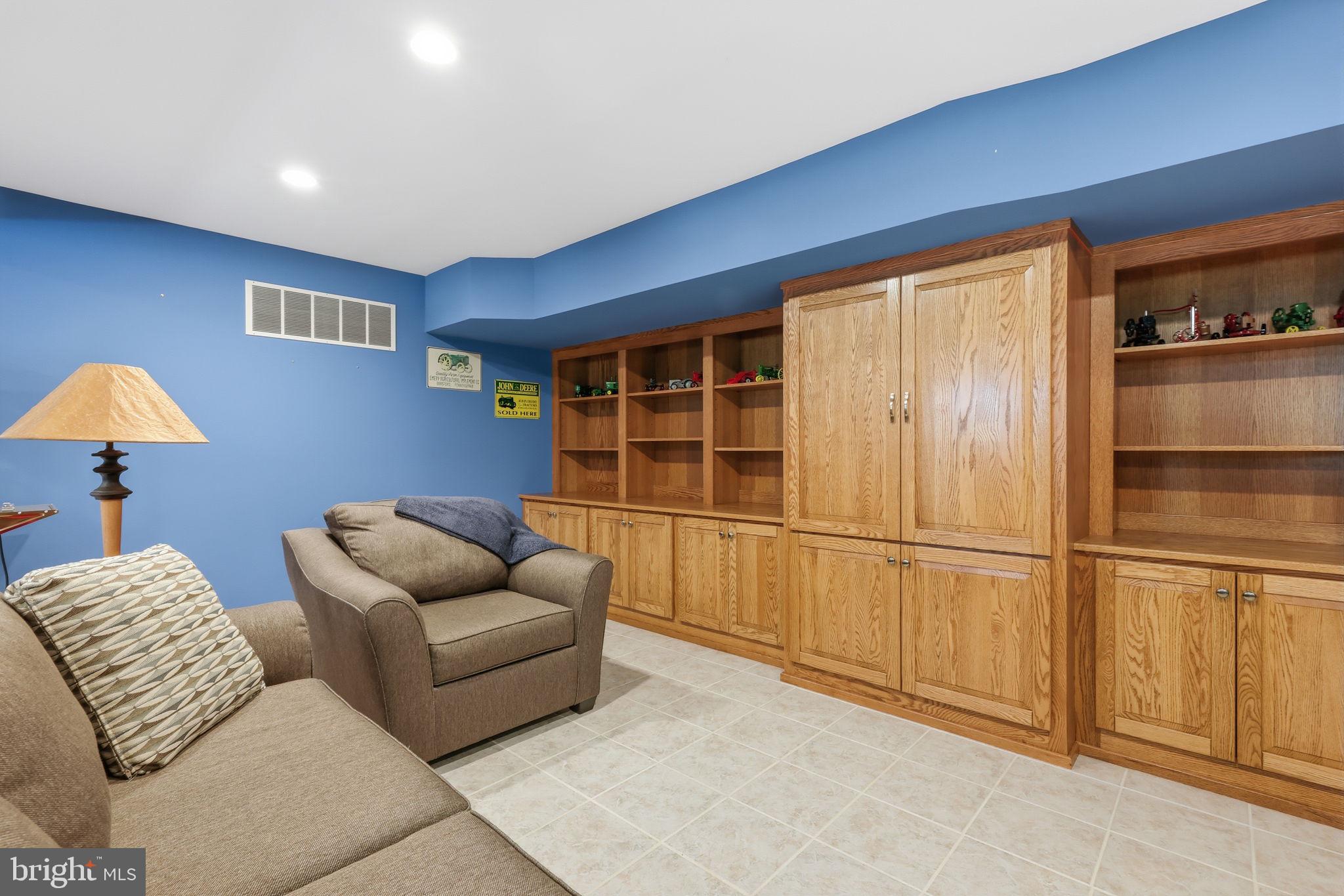 2733 Village Road Langhorne, PA 19047 - Photo 25 of 42