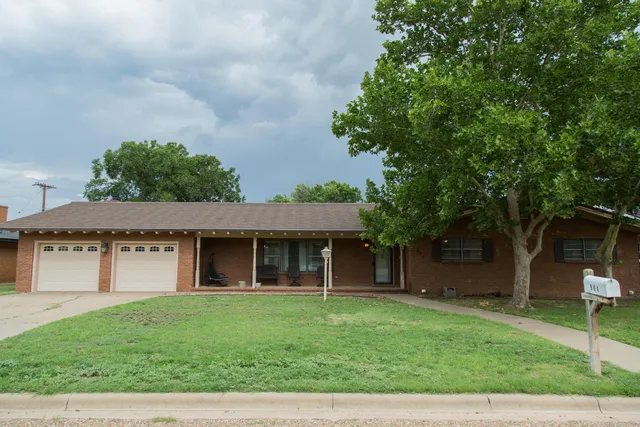 $240,000 | 904 Itasca Street, Plainview, TX 79072