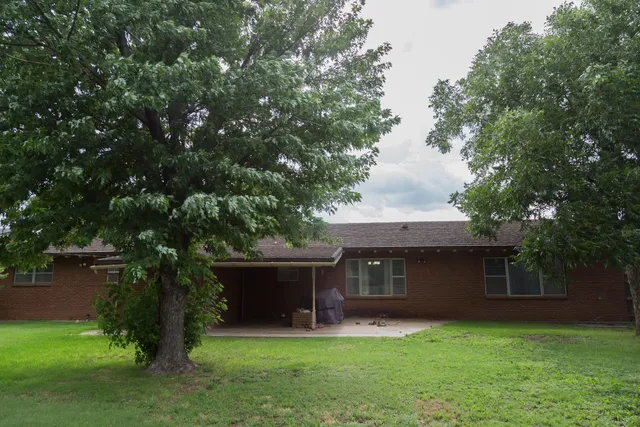 $240,000 | 904 Itasca Street, Plainview, TX 79072